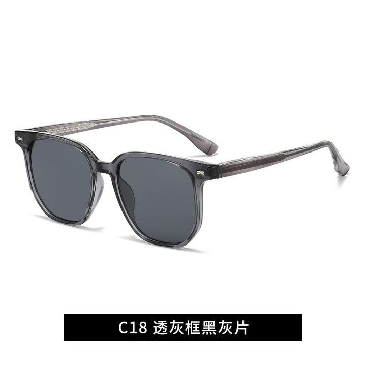 Ladies sunglasses in a modern square frame Bowlift