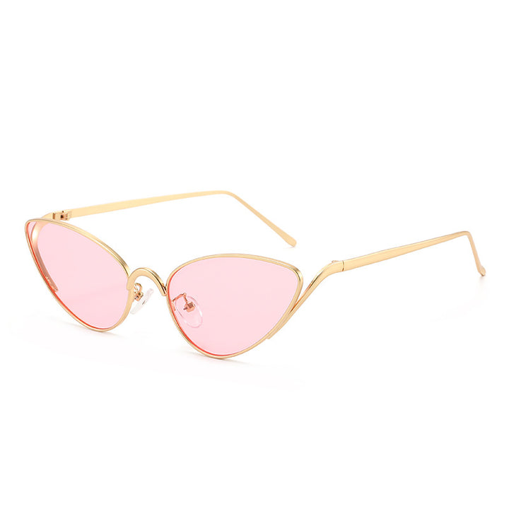 Women's Cat-Eye Sunglasses in Elegant Design Bowlift