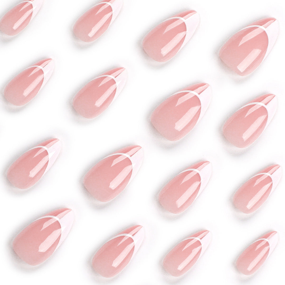 Artistic French-Tip Artificial Nails Bowlift