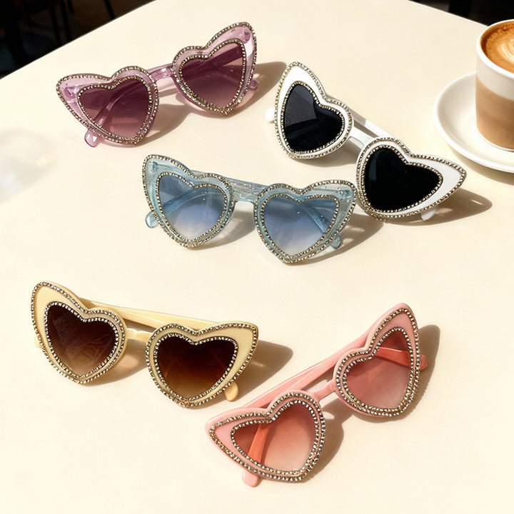Glamorous Heart-Frame Sunglasses Bowlift