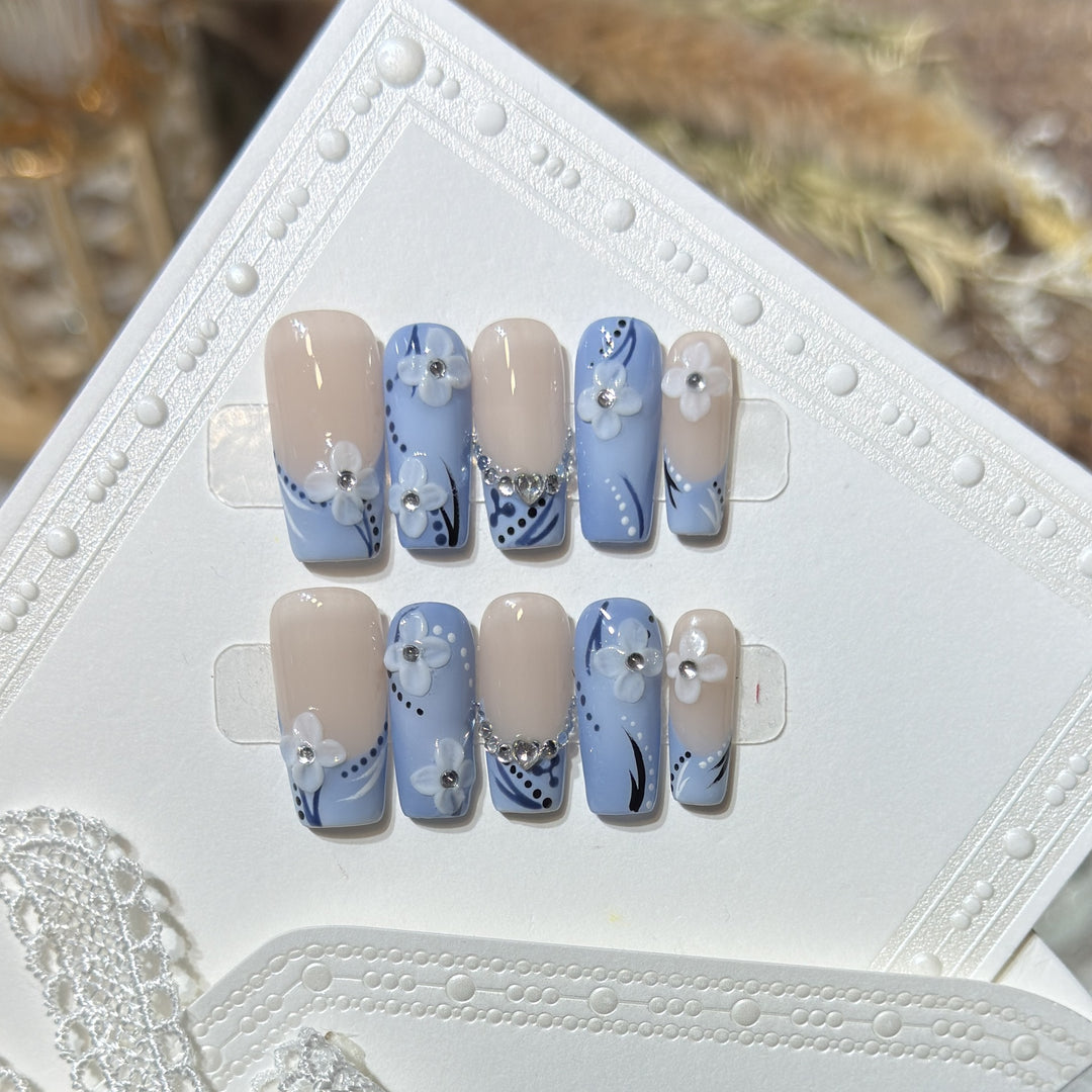 Decorative Press-On Nail Art Set with Floral and Gemstone Details Bowlift