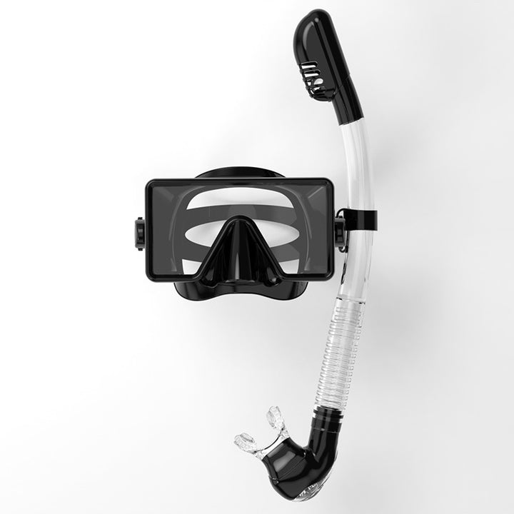 High-quality diving mask with wide field of vision and flexible snorkel Bowlift