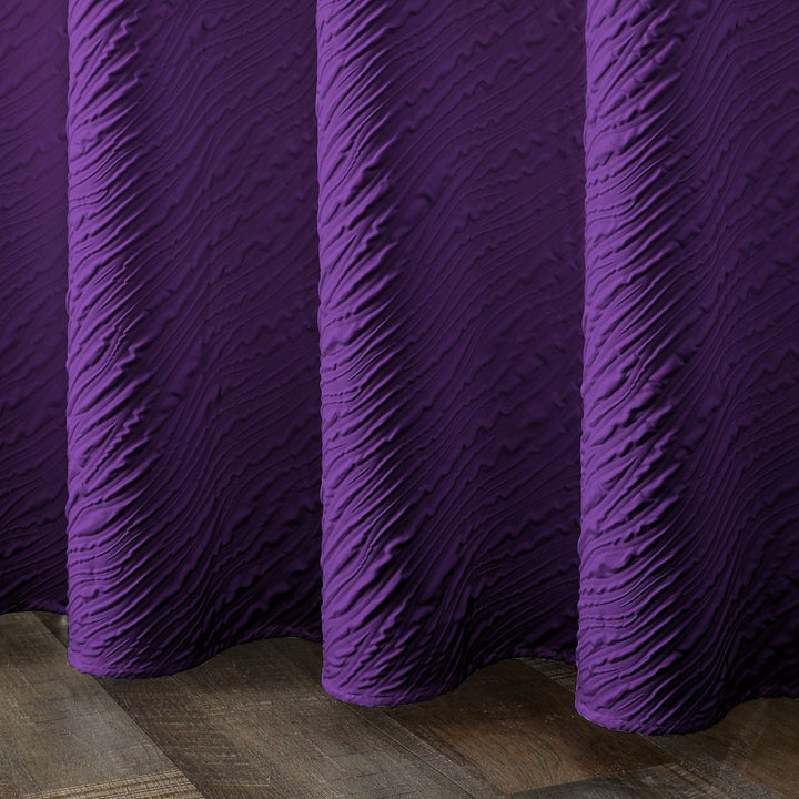 Textured Leaf Motif Shower Curtain Bowlift