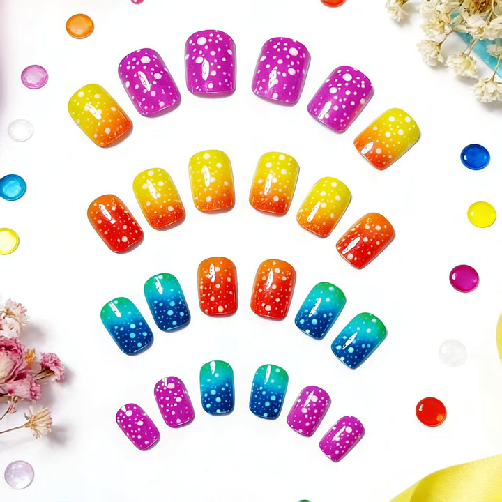 Artificial nails in spectacular ombre design Bowlift