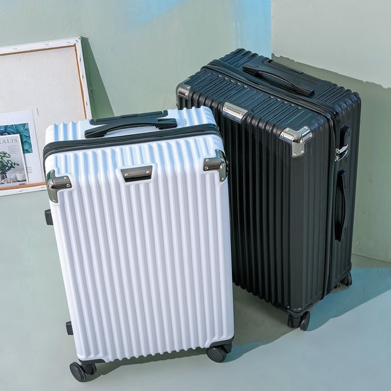 Hard shell suitcase with 360-degree wheel system and integrated safety feature Bowlift