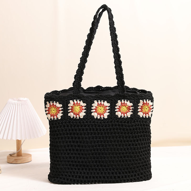 Hand-crocheted beach bag with floral accents Bowlift