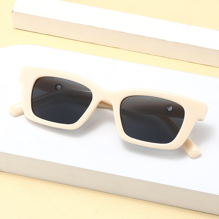 Women’s fashionable sunglasses in trendy tortoiseshell design Bowlift
