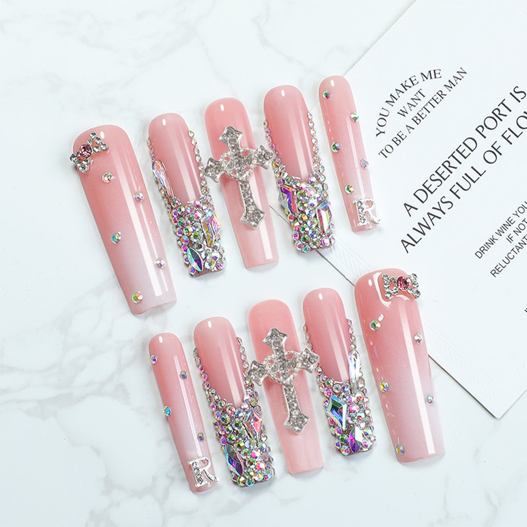 Creative nail art set with glamorous rhinestone decorations Bowlift