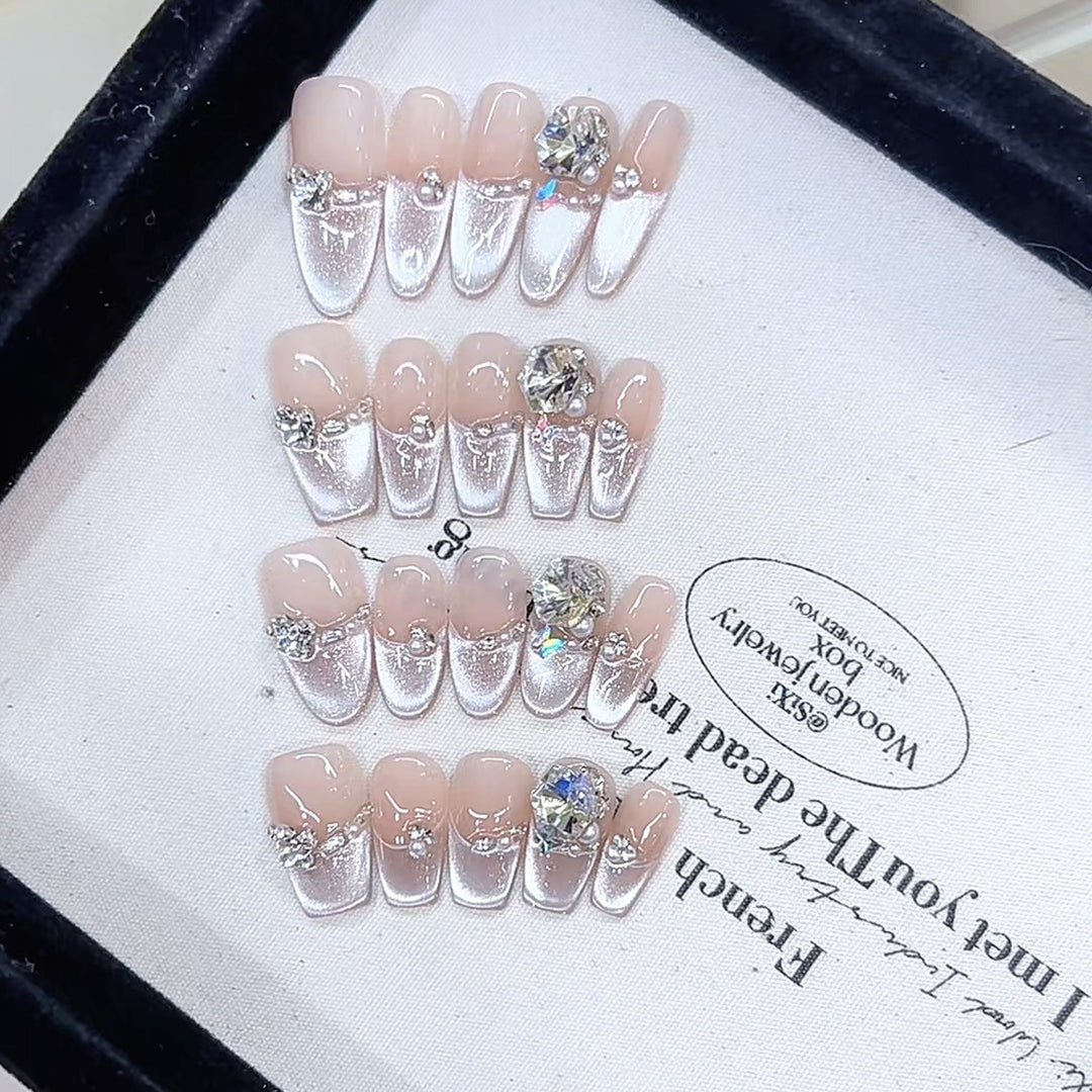 Artificial Nail Art Bowlift