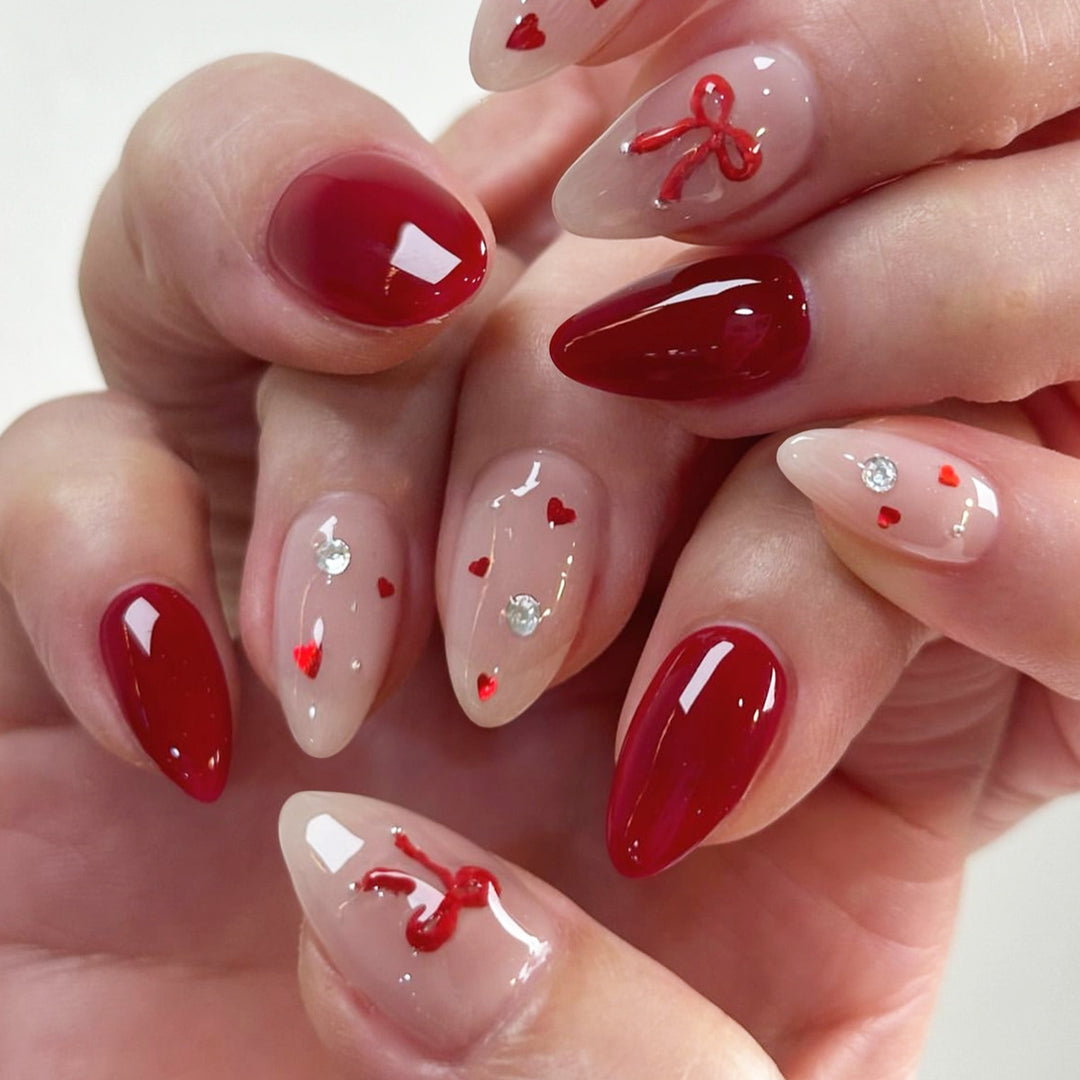 Artificial nail set with romantic designs and exquisite details Bowlift