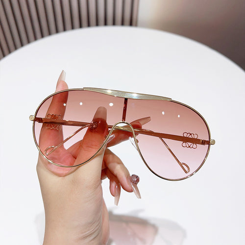 Oversized Aviator Sunglasses with Gradient Lenses Bowlift