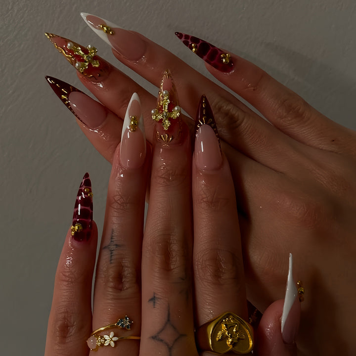 Glamorous Decorative Stiletto Press-On Nail Set Bowlift