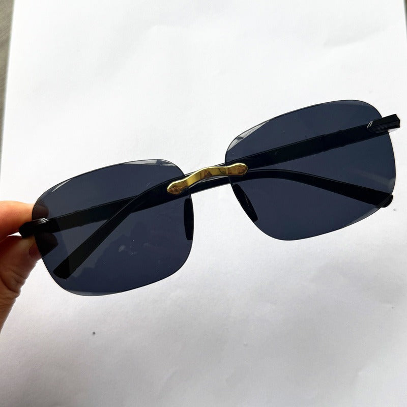 Chic Oversized Sunglasses Bowlift
