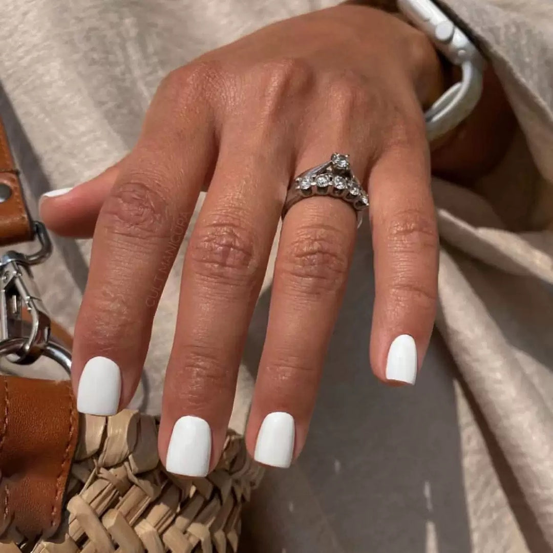 Acrylic nail set with elegant high-gloss finish and easy-care surface Bowlift