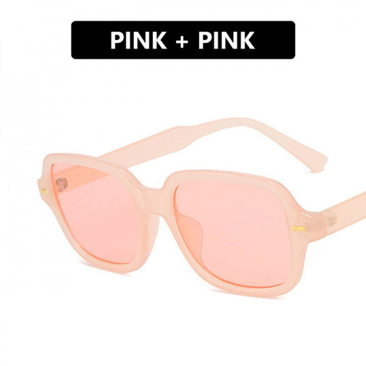 Ladies fashionable sunglasses with angular frame and yellow lenses Bowlift
