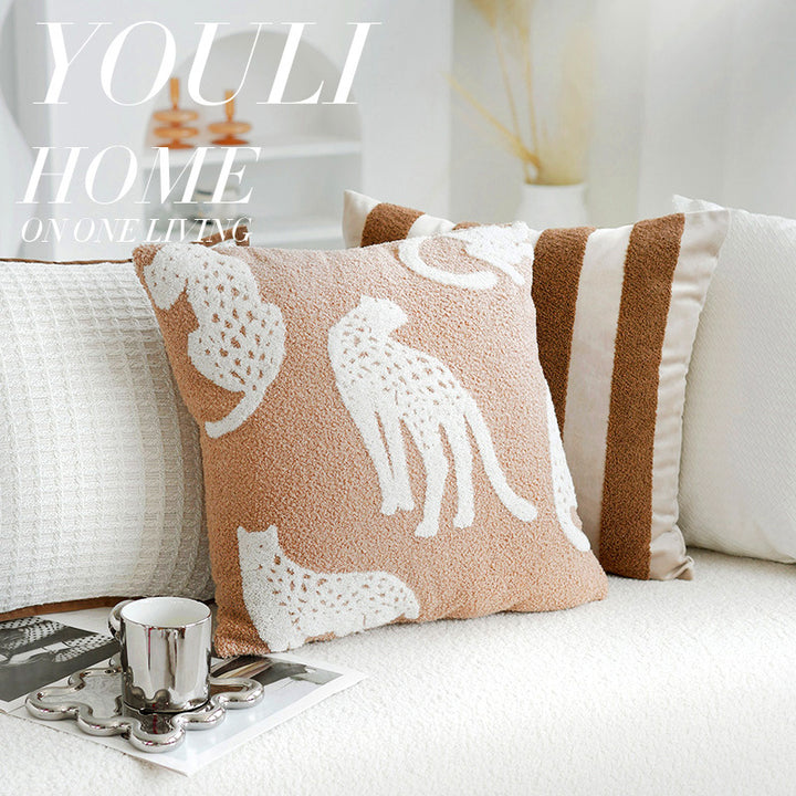 Women's Structured Pillowcase with Elegant Edge Bowlift