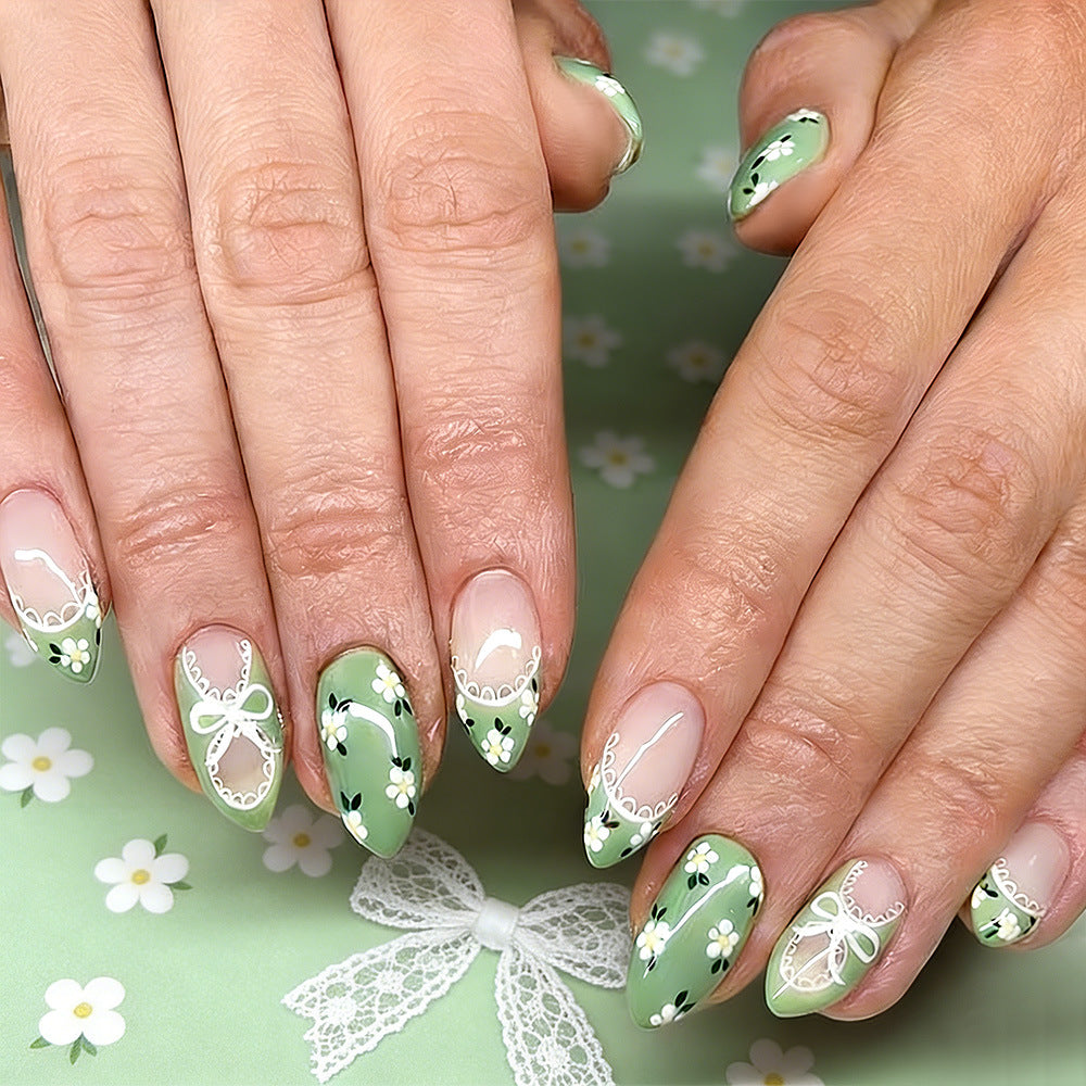 Floral Lace-Design Press-On Nails Bowlift