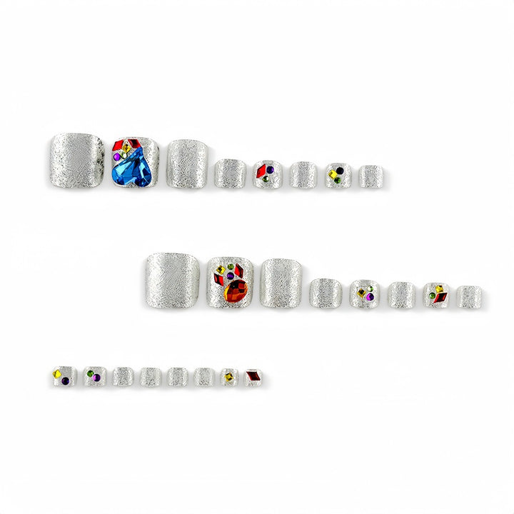 Nail art with glamorous 3D jewelry accents Bowlift
