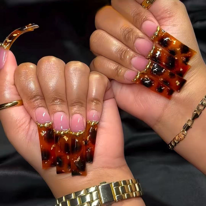 Elegant Long Press-on Nails Bowlift