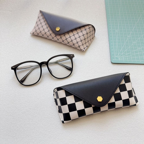 Checkered Pattern Eyewear Case Bowlift