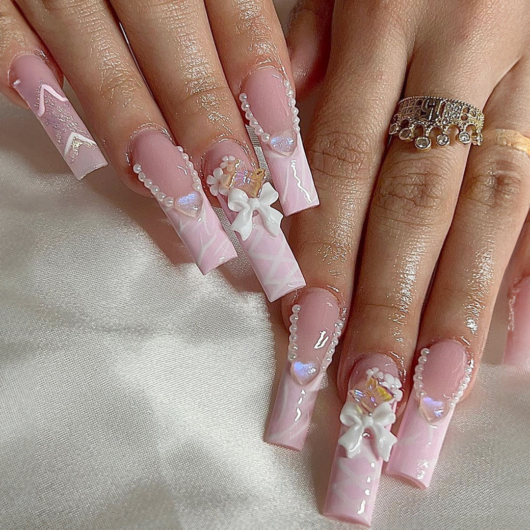 Elegant Decorative Press-On Nail Set with Floral and Pearl Accents Bowlift