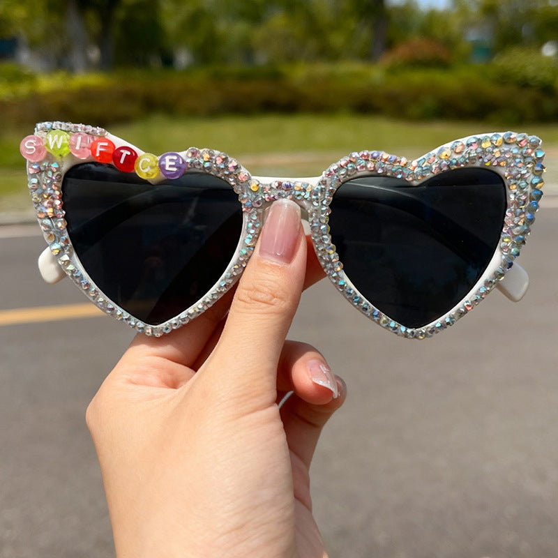 Statement Heart-Shaped Sunglasses Bowlift 1787141240