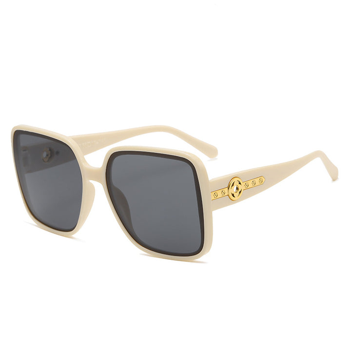 Women's fashionable square sunglasses with luxurious details Bowlift