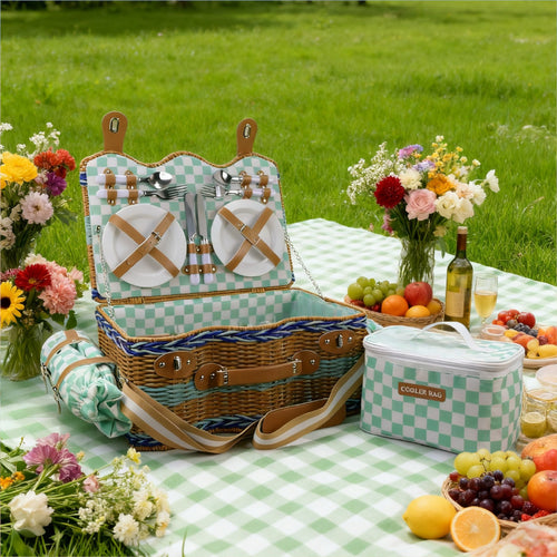 Ladies picnic basket with extensive equipment and stylish interior Bowlift