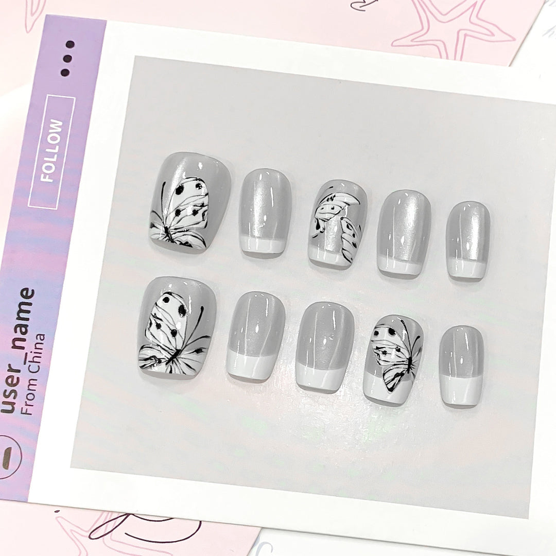 Artfully designed artificial nails Bowlift