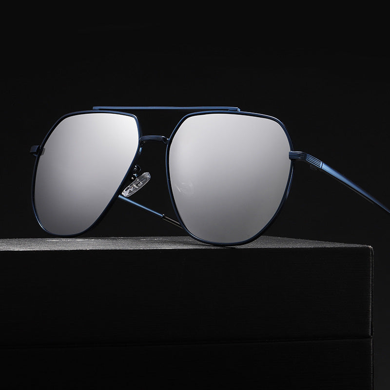 Women's stylish sunglasses with innovative metal frame Bowlift