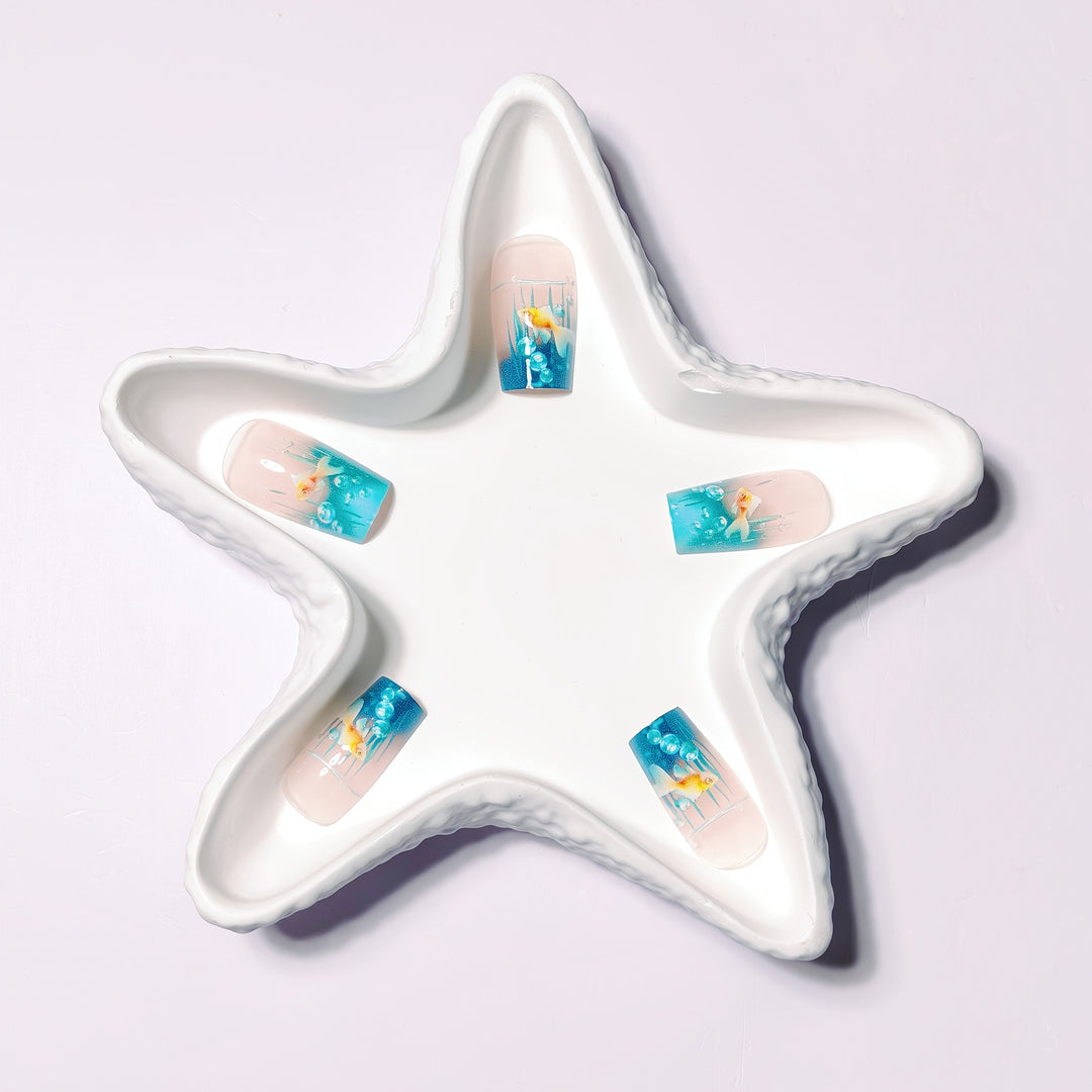 Artistic Nail Art Bowlift