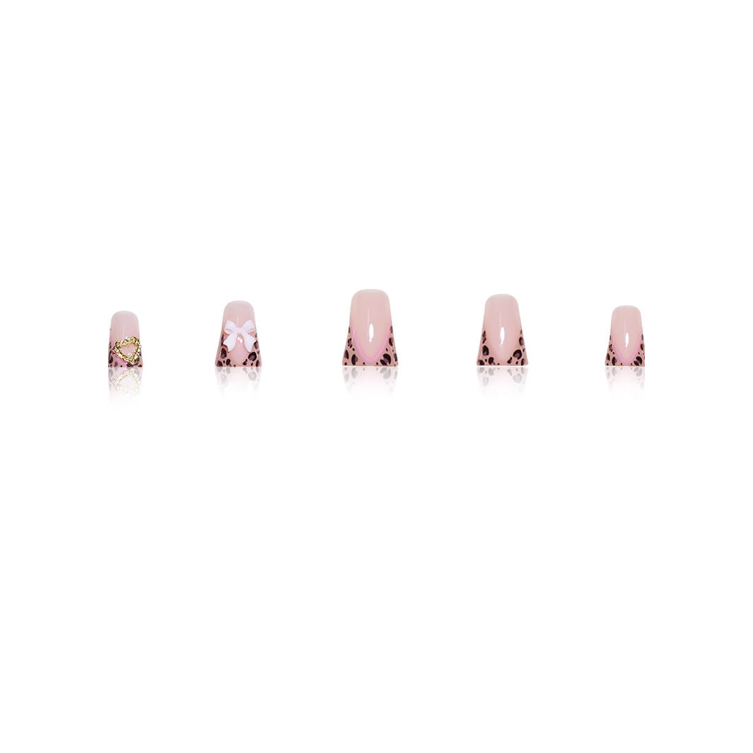 Artistic Nail Art Bowlift
