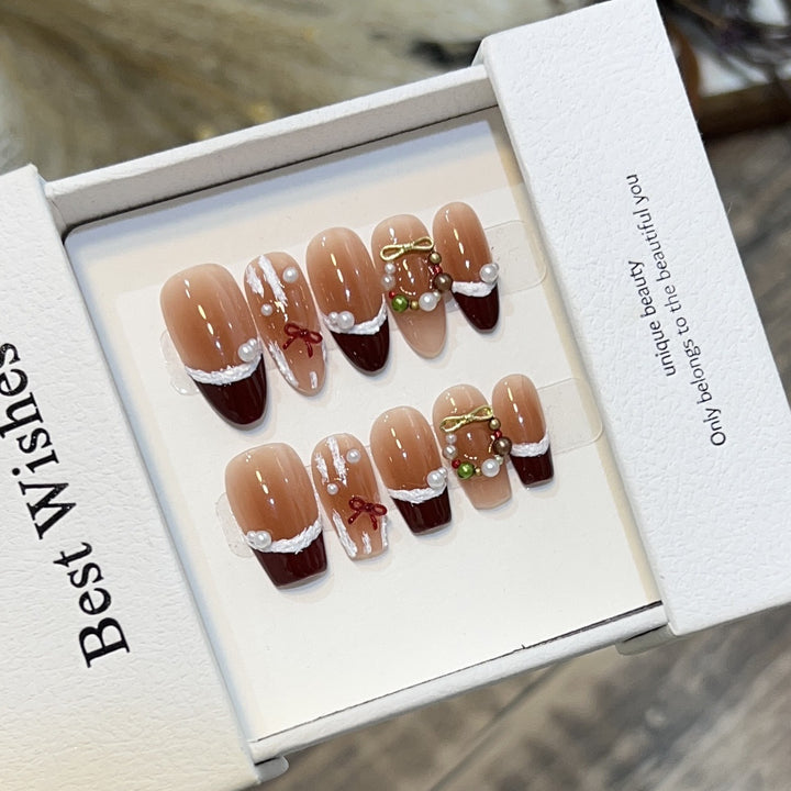 Glittery Press-On Nail Art Set with Snowflake Design Bowlift