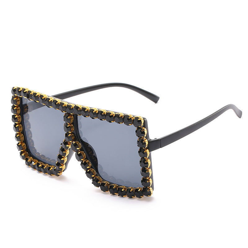 Women's fashionable sunglasses with rhinestone embellishment Bowlift