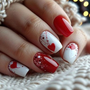 Artificial nails with Romantic Heart Design Bowlift