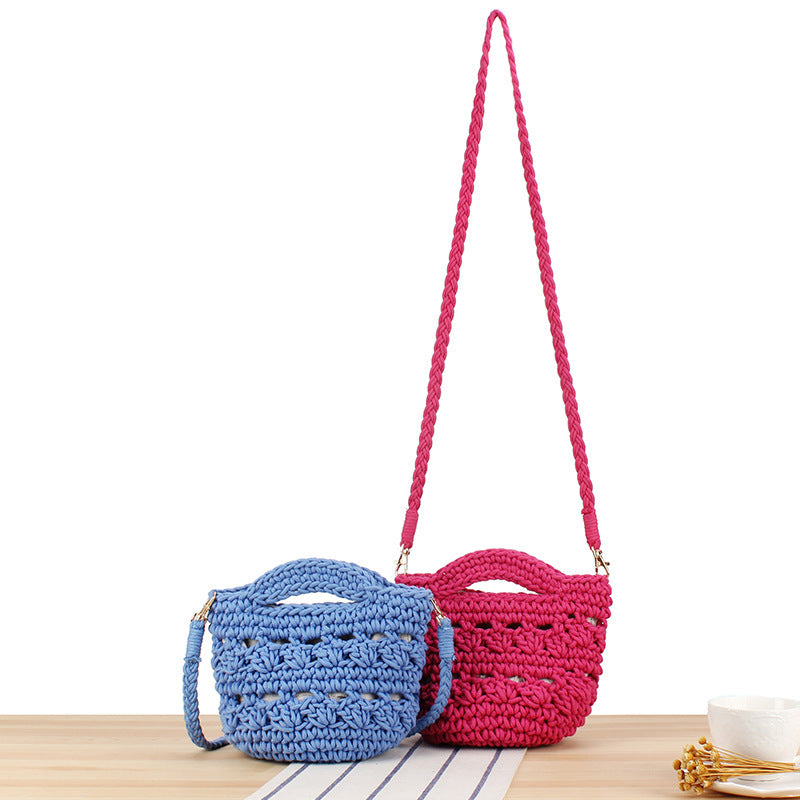 Hand-knotted shoulder bag Bowlift