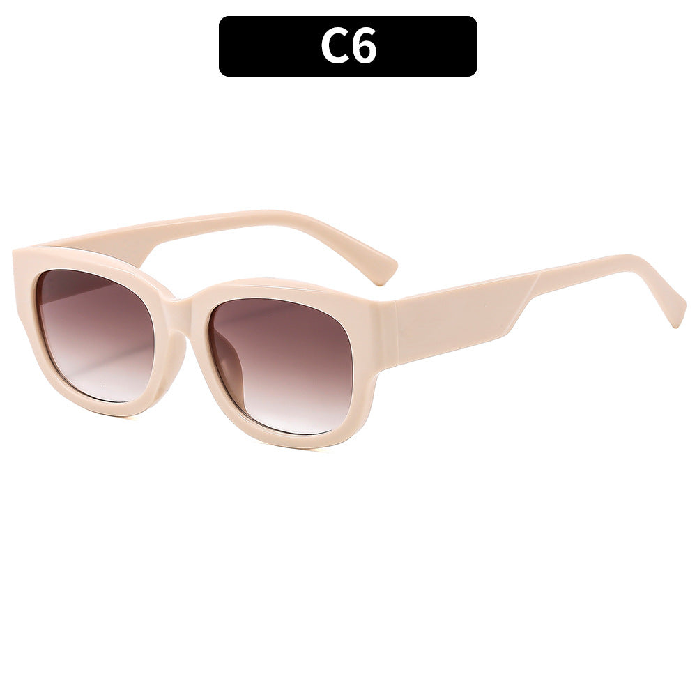 Fashion-Forward Oversized Square Sunglasses