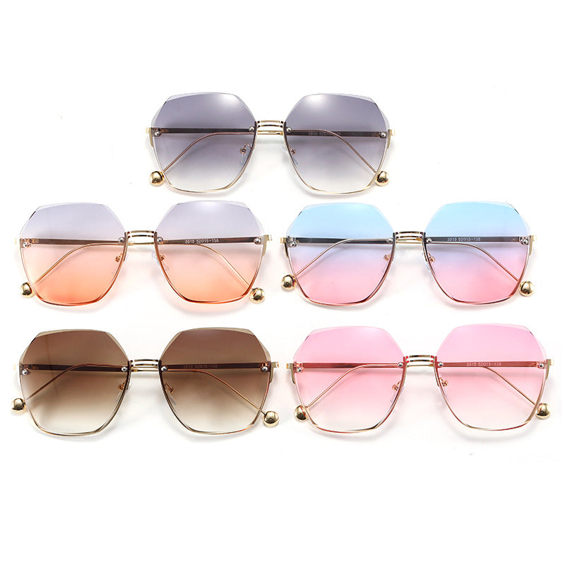 Ladies oversized sunglasses in modern hexagon style Bowlift