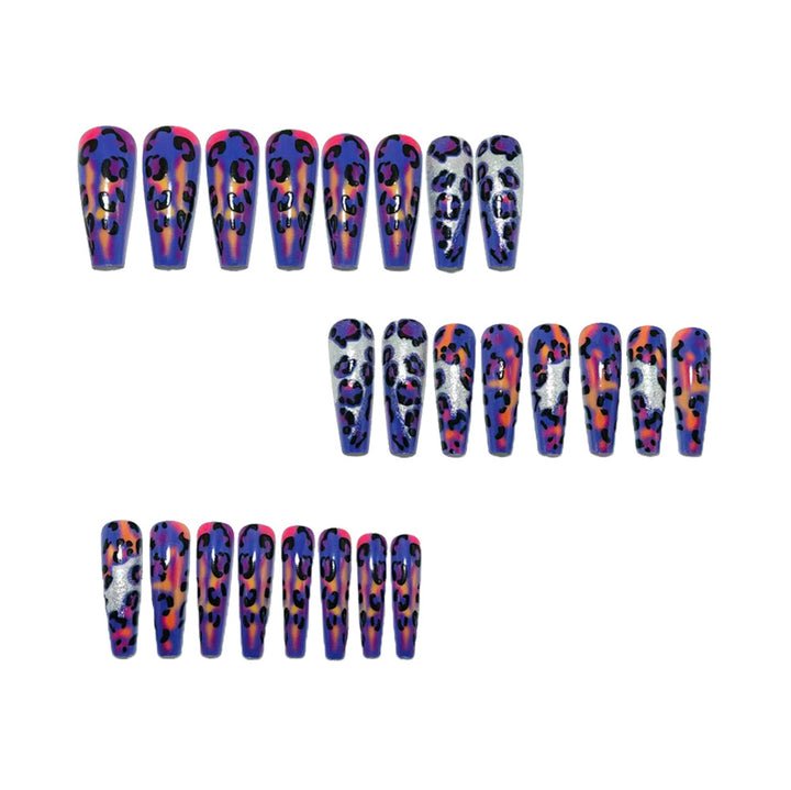 Artificial Nails in Modern Leopard Design Bowlift