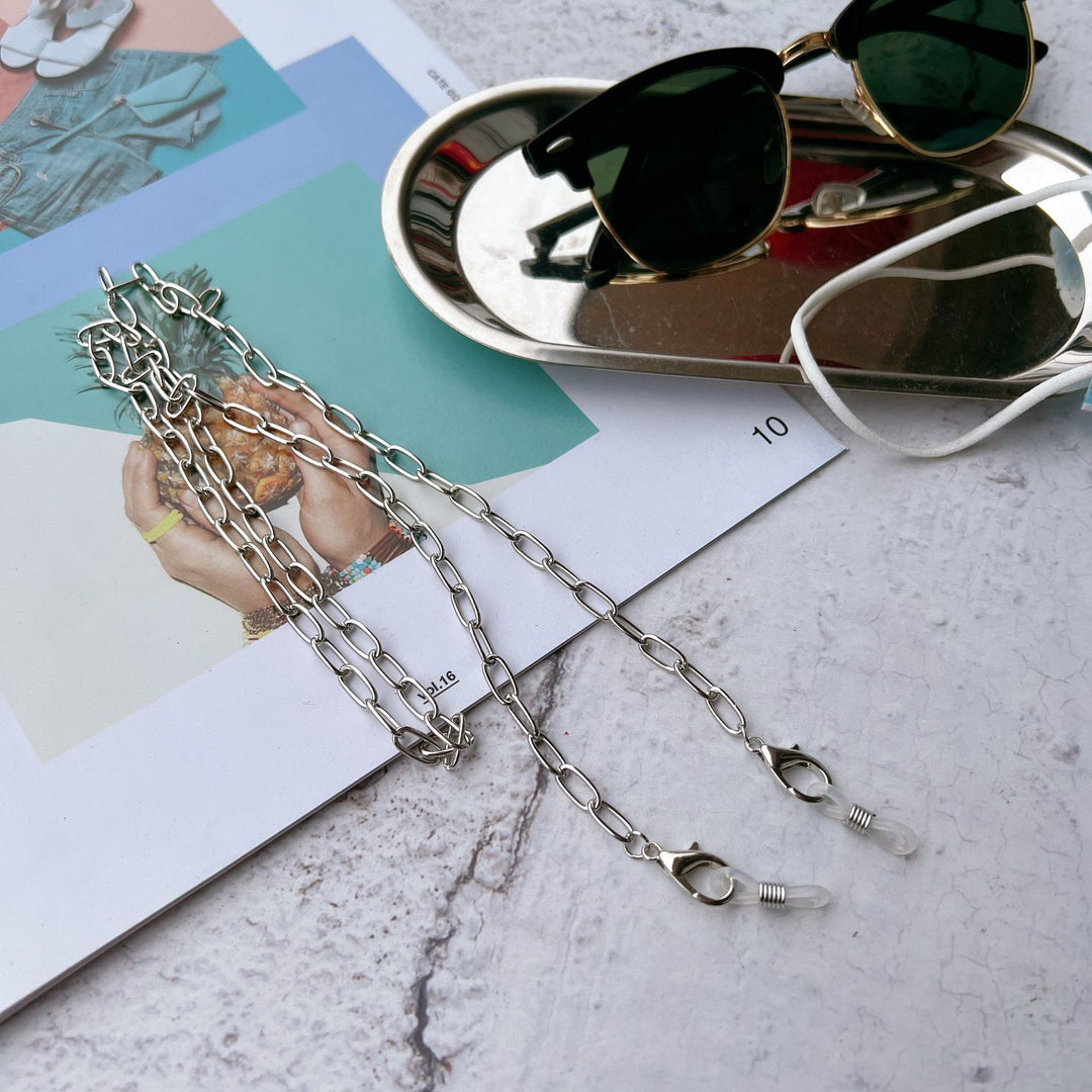 Stylish Long-Link Eyewear Chain Bowlift