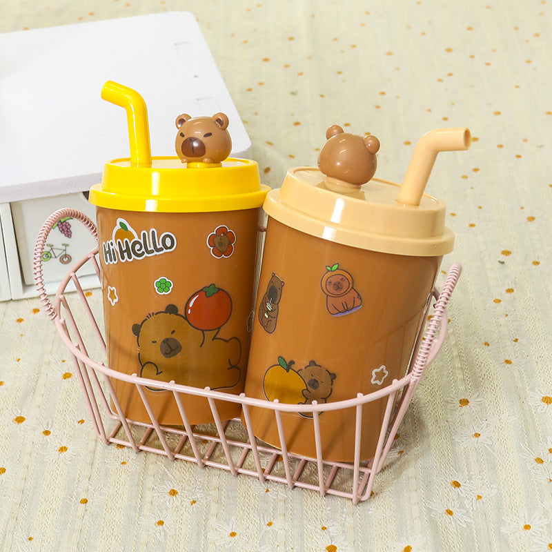 Women’s drinking cup with integrated straw and playful animal design Bowlift