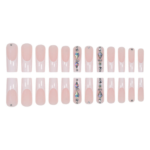 Artificial nail set with glamorous rhinestones and 3D decorations Bowlift