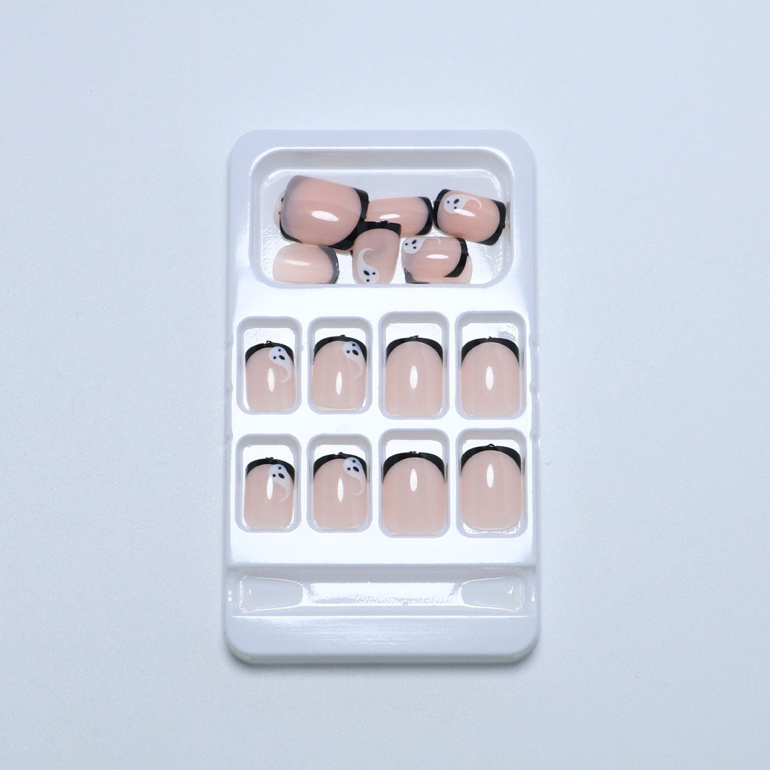 Artistic Halloween-Themed Press-On Nail Set Bowlift