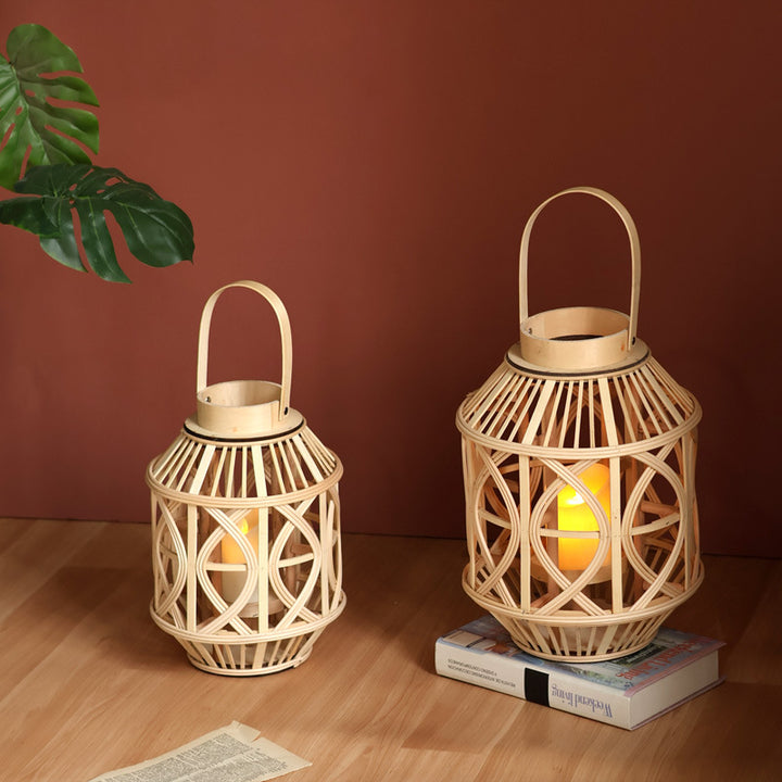 Handcrafted lantern made of rattan Bowlift