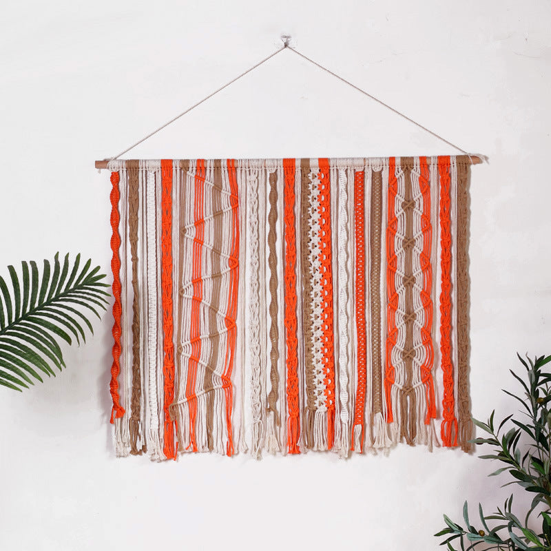 Wall hanging made of woven material Bowlift