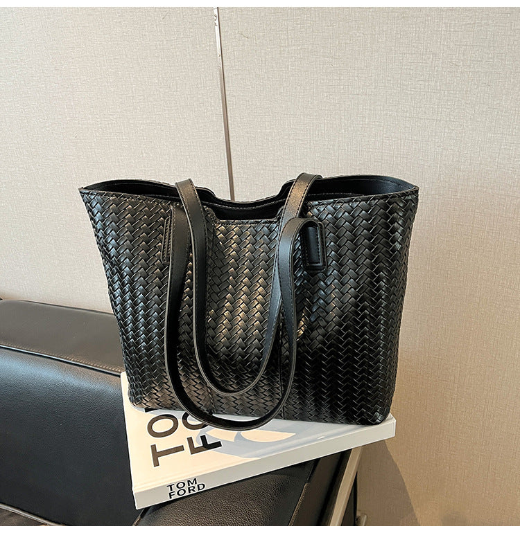Woven Leather Shoulder Tote Bag Bowlift