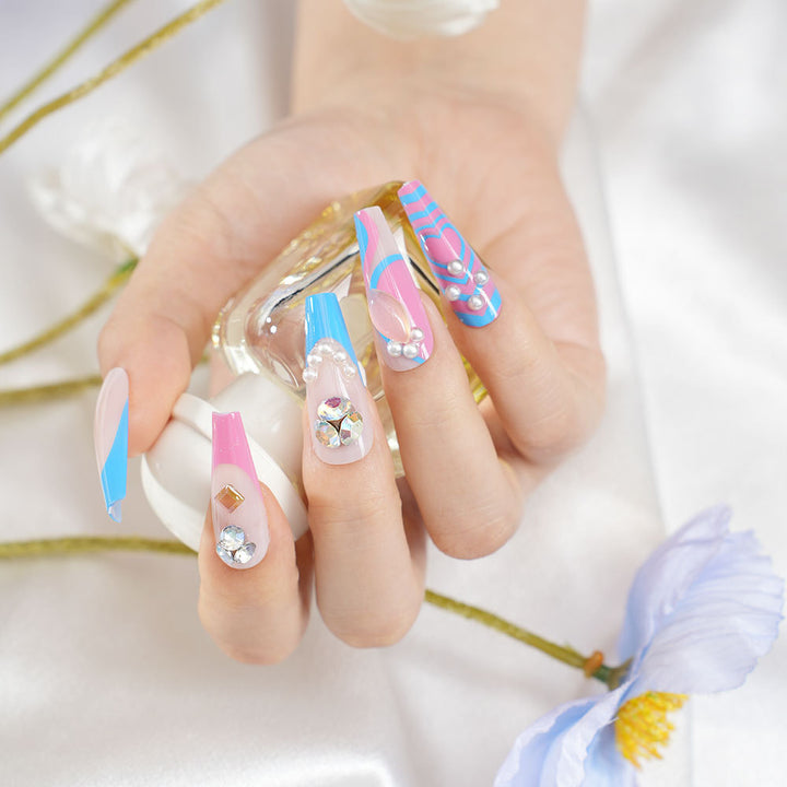 Glamorous Designer Press-On Nail Art Set Bowlift