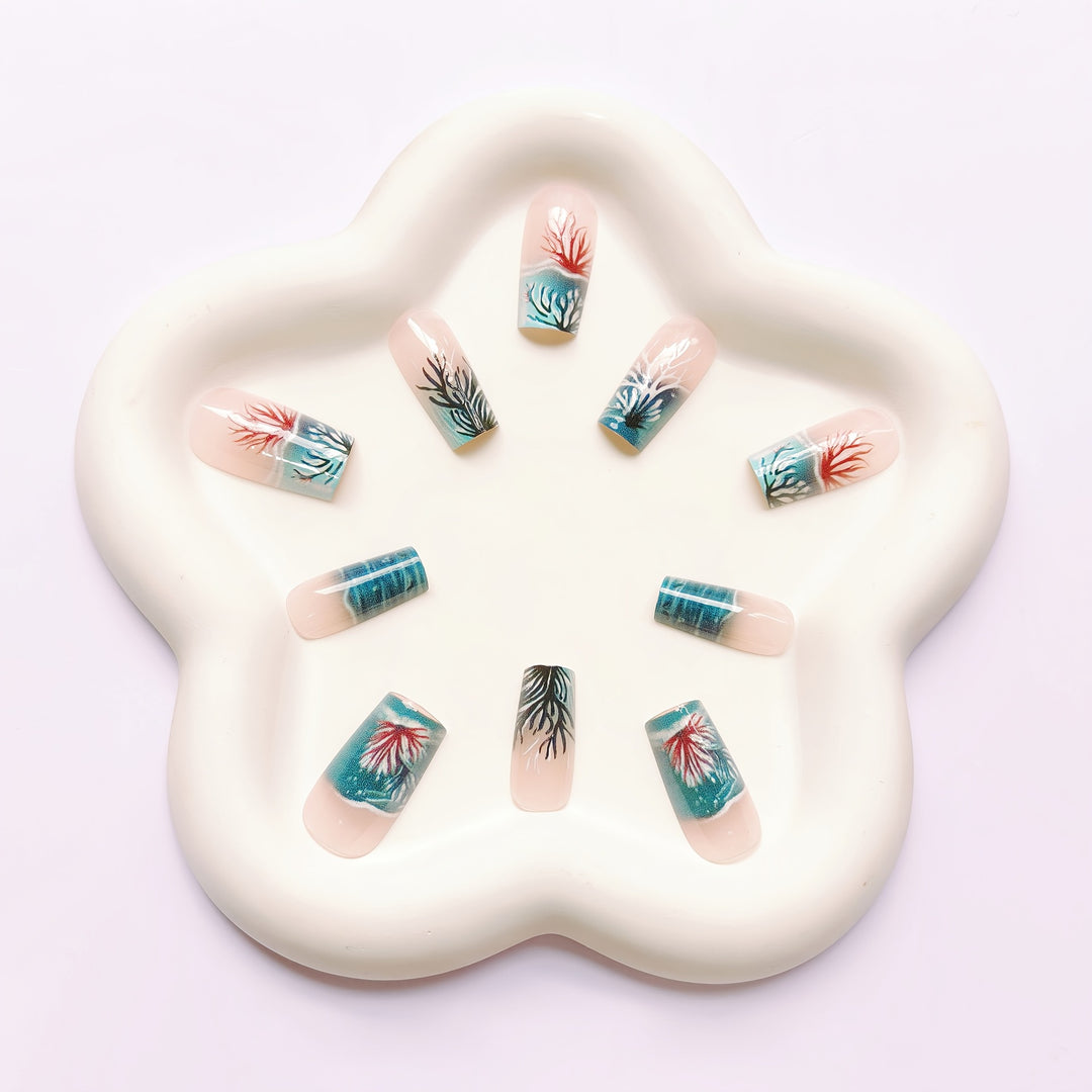 Ocean-Inspired Artistic Nail Art Bowlift