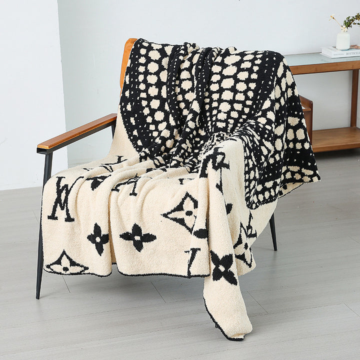 Ladies decorative throw blanket Bowlift