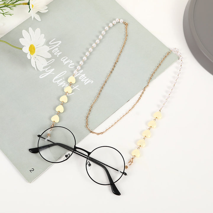 Heart Charm Eyewear Chain Bowlift
